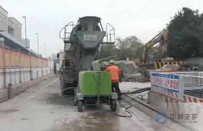 中铁五局小型液压混凝土湿喷机施工视频
