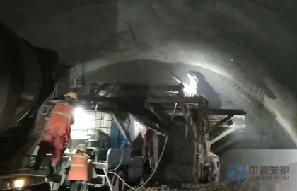 隧道用车载式混凝土湿喷机施工视频